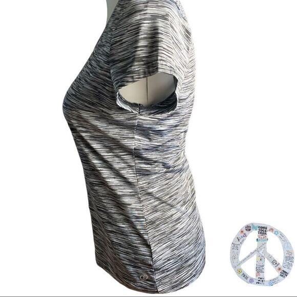 $ 5 add on item Spalding speed dri v neck t - Picture 2 of 9